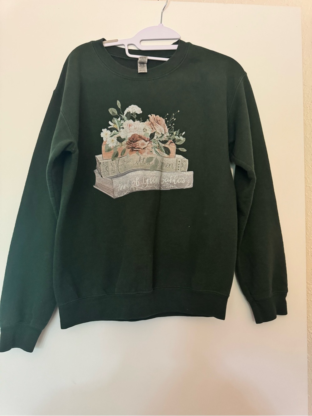 Bookish Dark Green Floral Graphic Crewneck Sweatshirt - Women size small